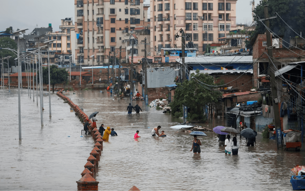 ३४ जिल्लामा रेड अलर्ट जारी, बुधबारसम्म रात्रिबस चलाउन रोक